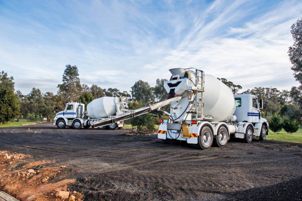 Best Custom Concrete Contractor  in Faribault, MN